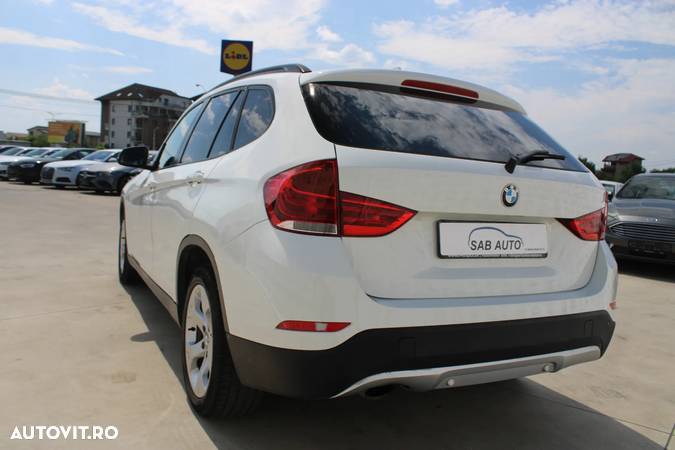 BMW X1 xDrive20d Aut. Sport Line - 4