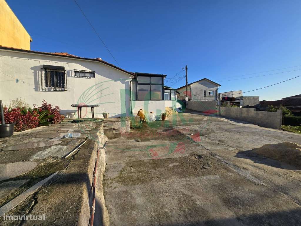 MORADIA T2 VISTAS RIO E PORTO-22