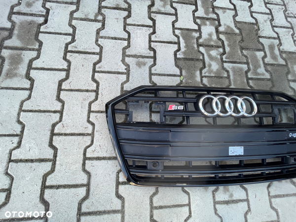 Atrapa Grill Audi S6 C8 - 5