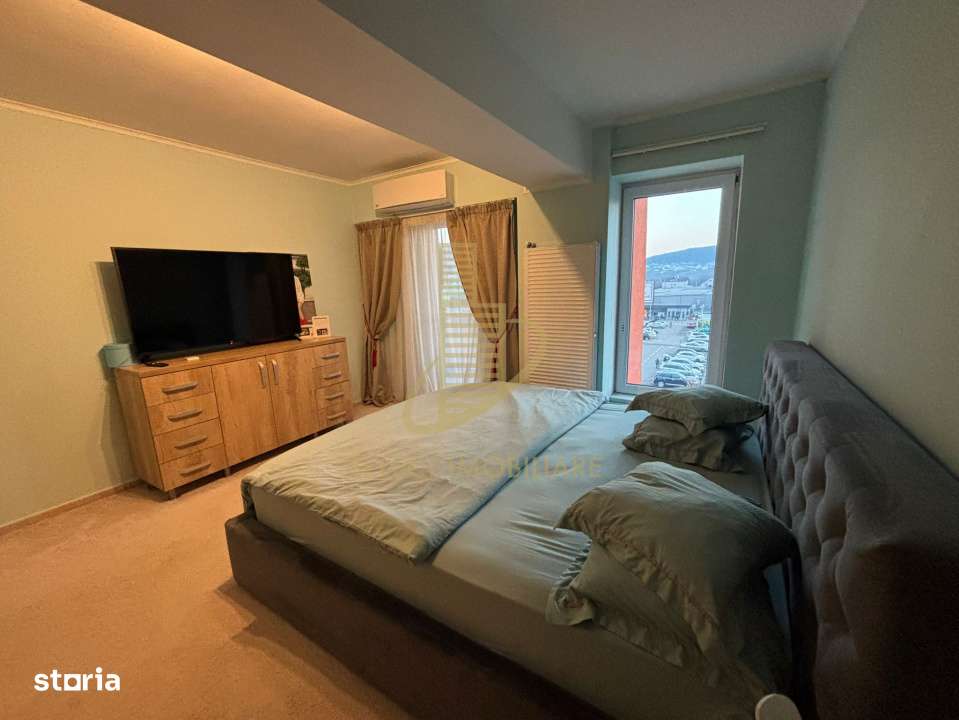 Apartament de 3 camere, decomandat, 70 mp., zona Calea Moldovei-3