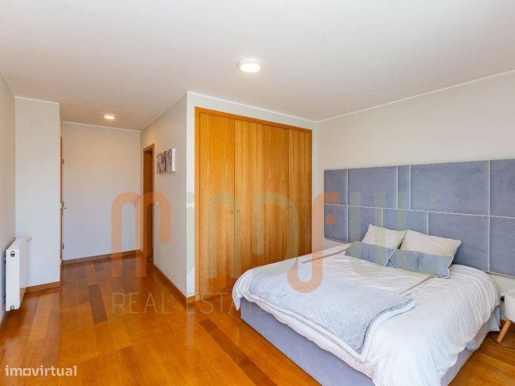 PENTHOUSE PARA VENDA T4, com 2 Suites com Vistas de Mar/Rio, Lugar ...-23