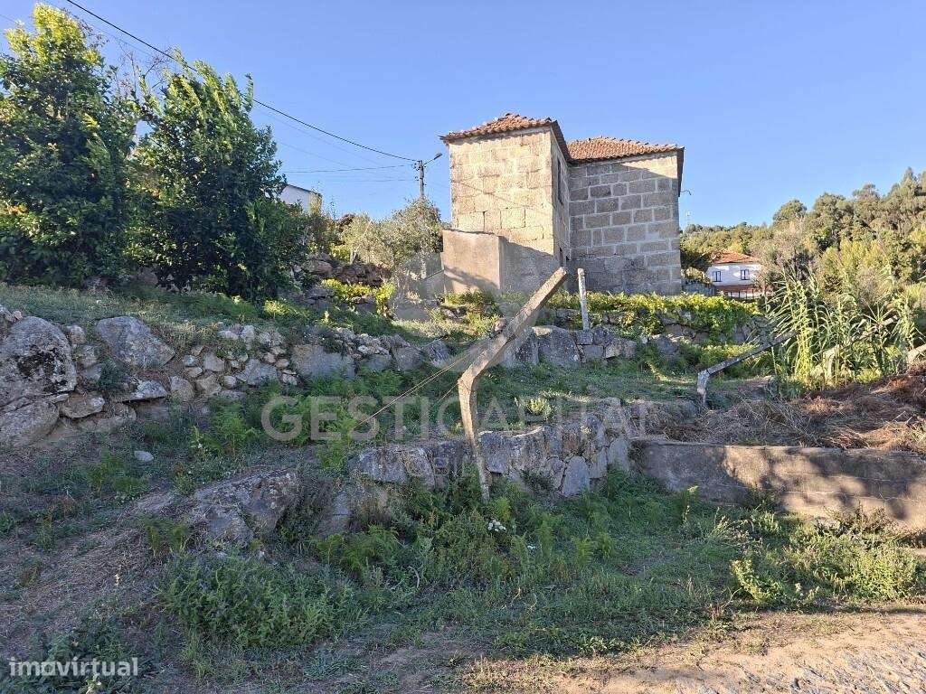 Moradia para reconstrução em São Tomé de Covelas, Baião-7
