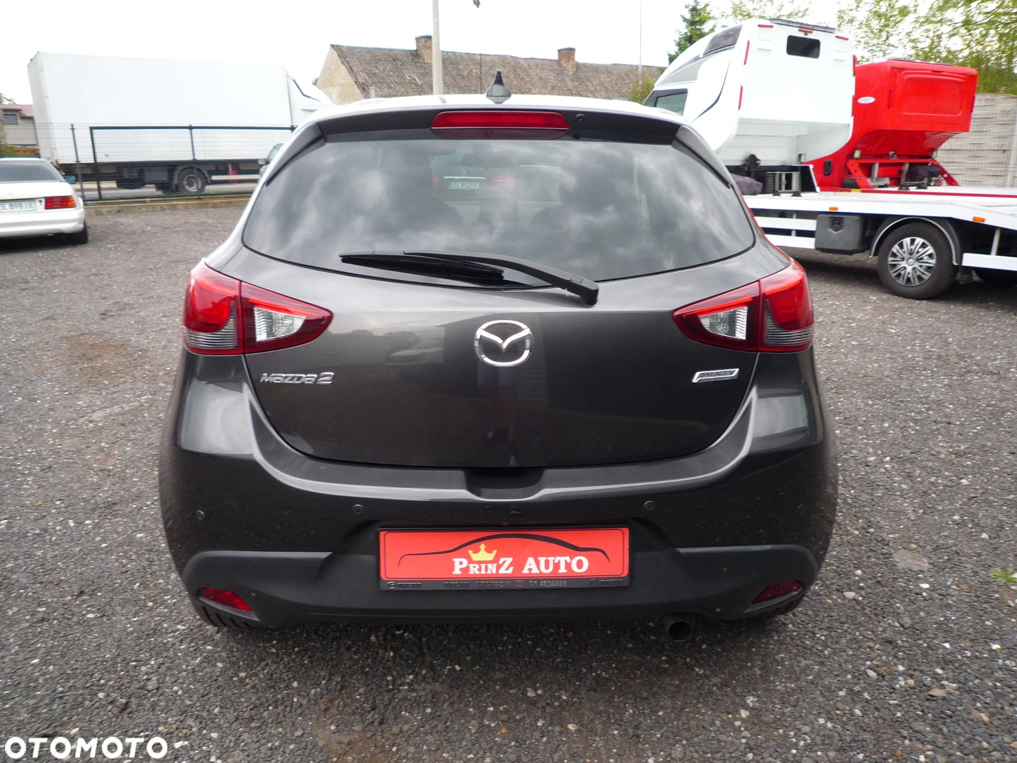 Mazda 2 - 8