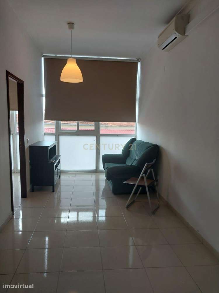 Escritorio / apartamento T1 no centro Marinha Grande - Grande imagem: 2/5
