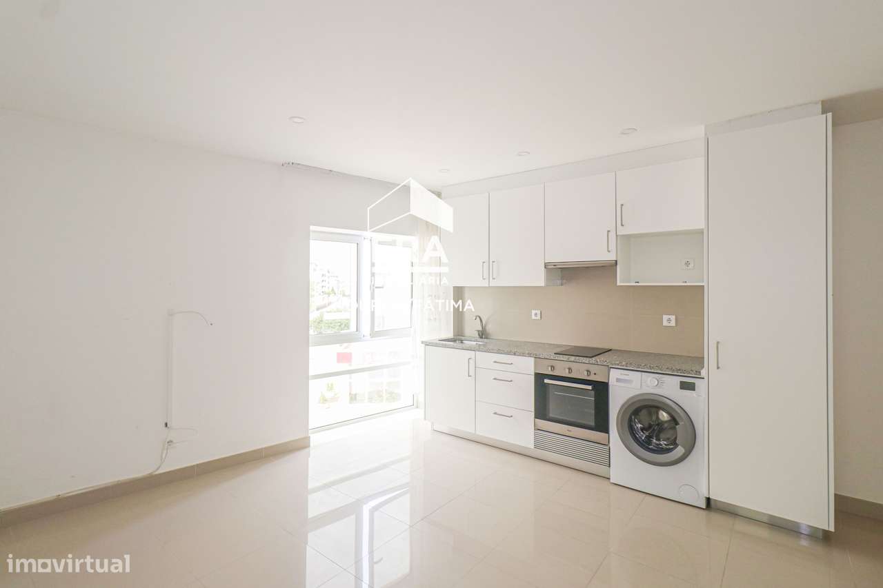 Apartamento T1, centro de Fátima-2