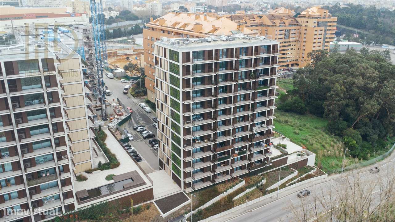 Apartamento T4 nos Jardins da Arrábida-34