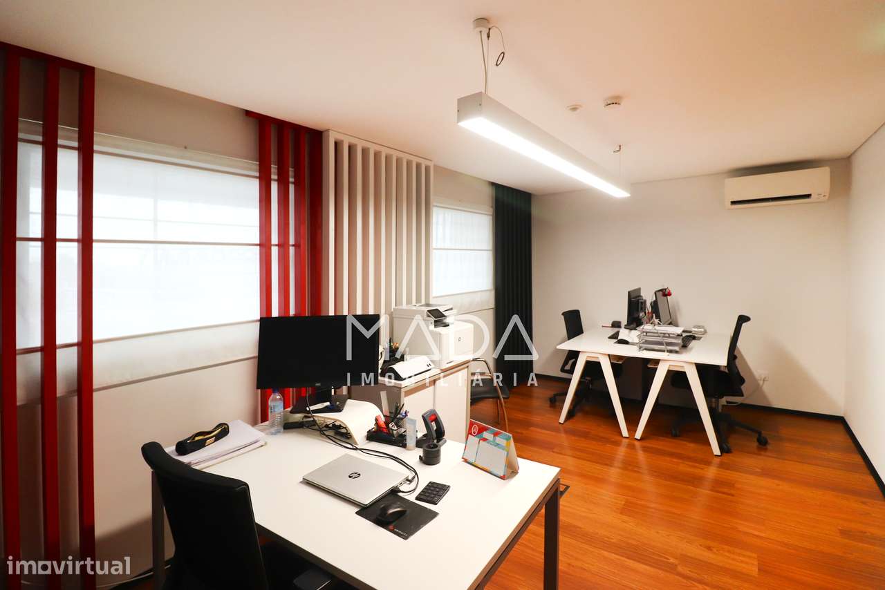 Escritório c/garagem (12 carros) na Av. da República em V.N. de Gaia-45