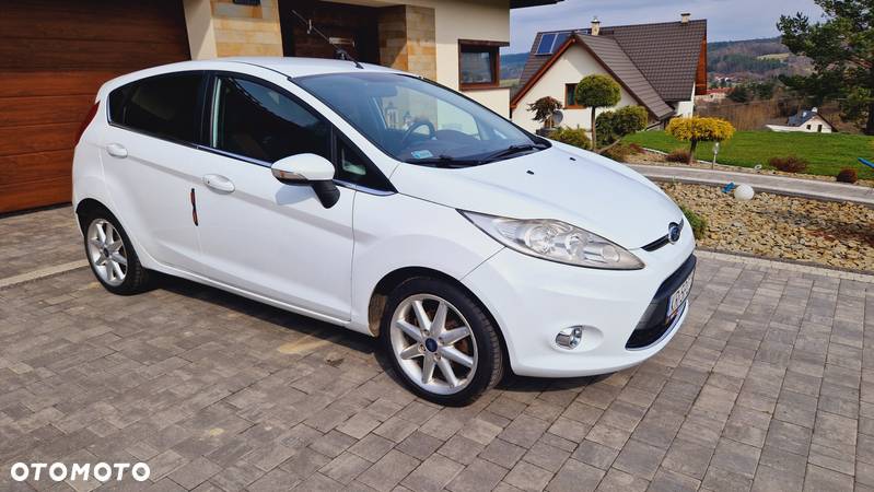 Ford Fiesta 1.4 Titanium - 12