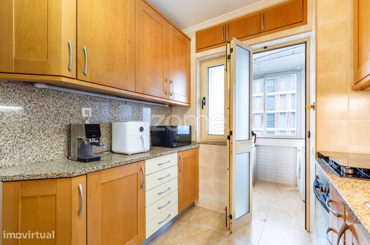 T3+1 Centro da Maia c/ varanda, lugar de garagem e arrumo - Grande imagem: 4/32