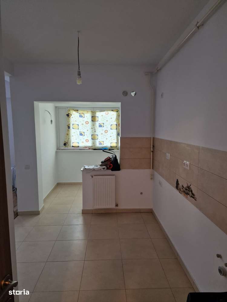 De vânzare apartament 2 camere dec. Zamca-Suceava loc parcare privată-3