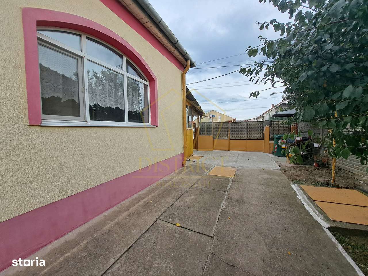 Spatiu cu 3 camere, anexa si terasa | Dumbravita - Imagine principală: 5/18