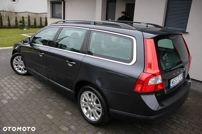 Volvo V70 2.0D Summum - 9