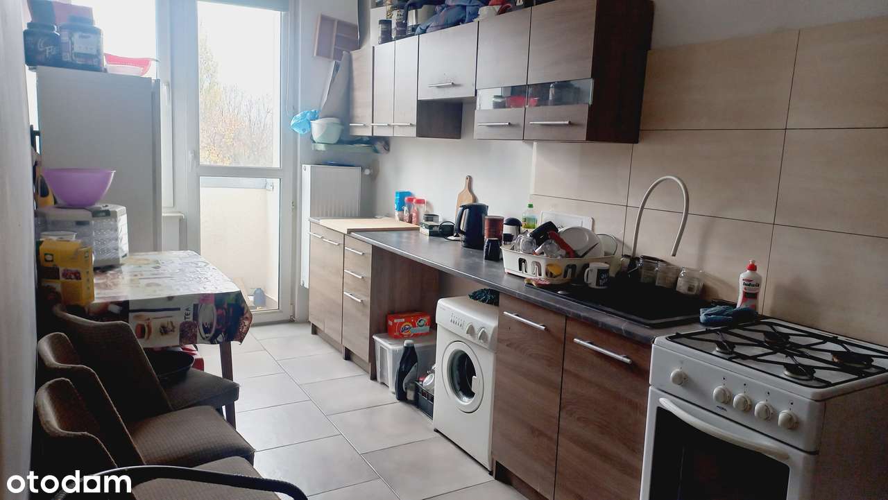 2-pok., do remontu przy pl. Hallera-5