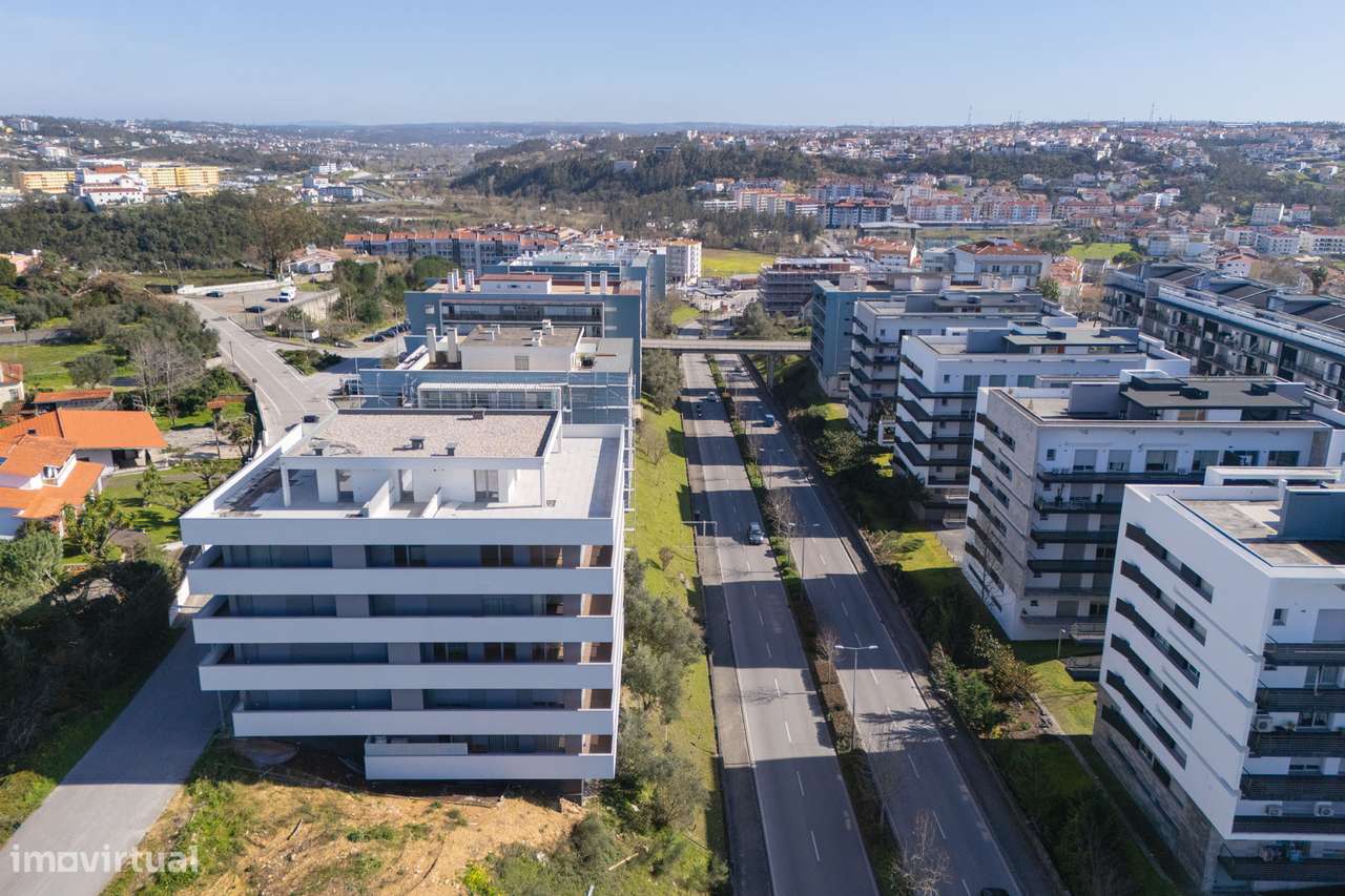 Apartamento T3 Semi-Novo || Quinta do Taborda || Leiria-42