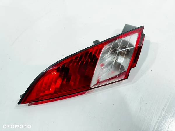 Lampa lewa tył Peugeot Satelis 125 06-12r. - 1