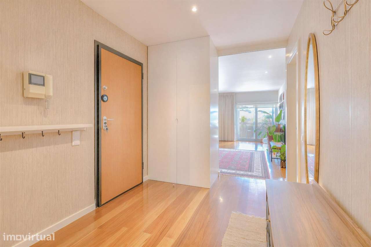 Apartamento T2 Renovado | Centro da Senhora da Hora | Terraço,...-17