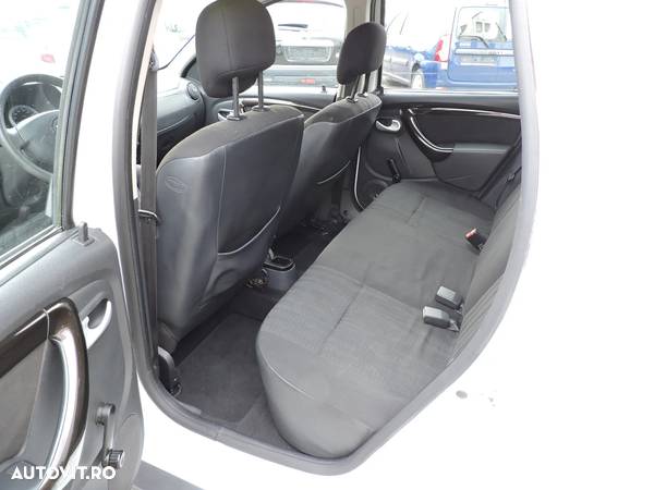 Dacia Duster 1.6 4x2 Acces - 10