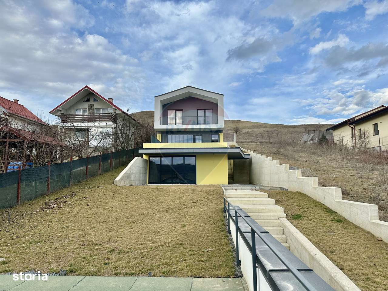 Casa premium de vanzare in Campenesti! - Imagine principală: 5/17