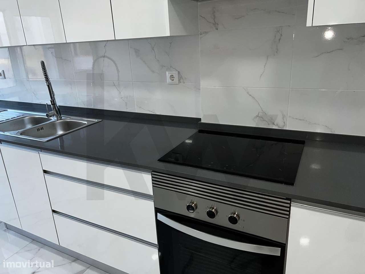 NOVA OPORTUNIDADE EM AMORA T2 Totalmente remodelado-21