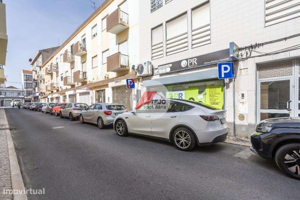 Venda I Loja I 76 m2 I Bx Banheira-12
