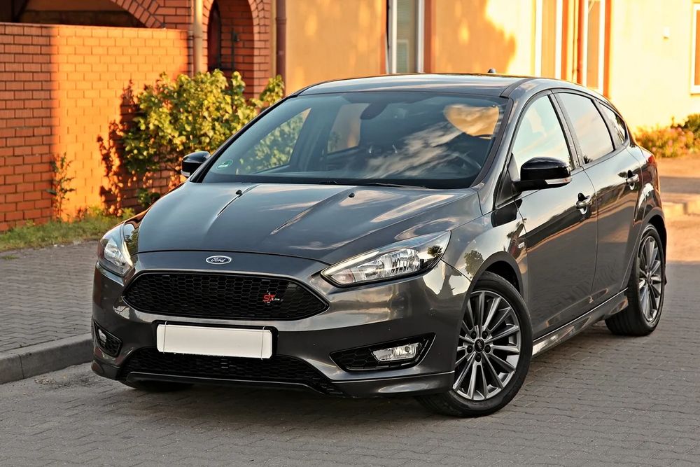 Ford Focus Mk4 1.0 EcoBoost Start-Stopp-System ST-LINE X 2018