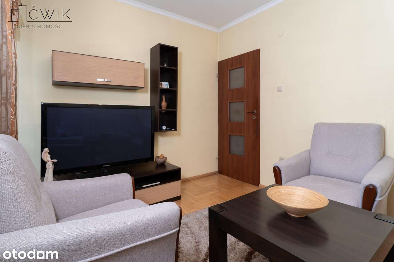 Dom gotowy do zamieszkania - 600 m od PKP!-7