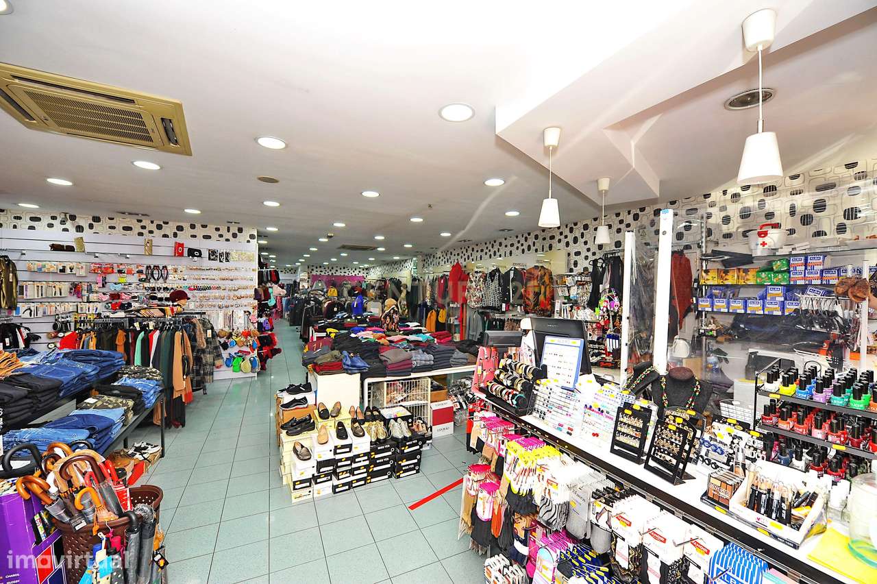 Venda de Loja bem conservada com 194m2 muito bem localizada em Queluz - Grande imagem: 4/15