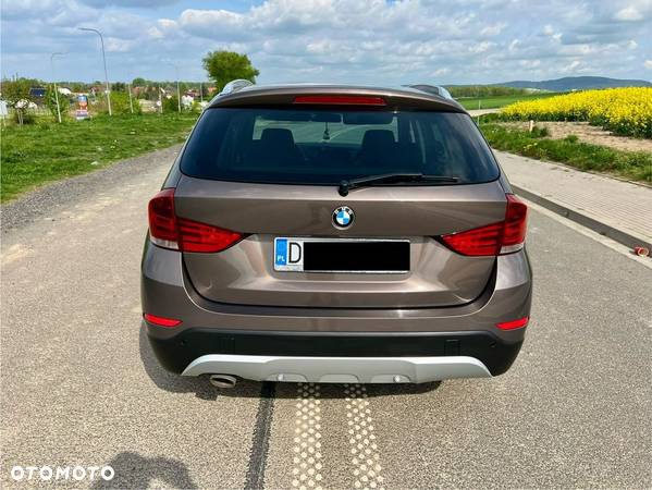 BMW X1 sDrive18d Sport Line - 7