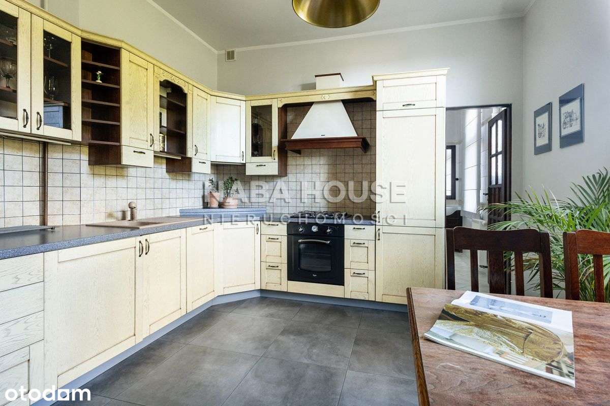 Sopocki Apartament z widokiem na morze i balkonem-10