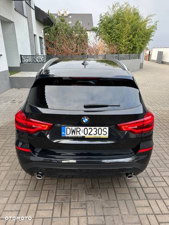 BMW X3 sDrive18d Advantage - 12