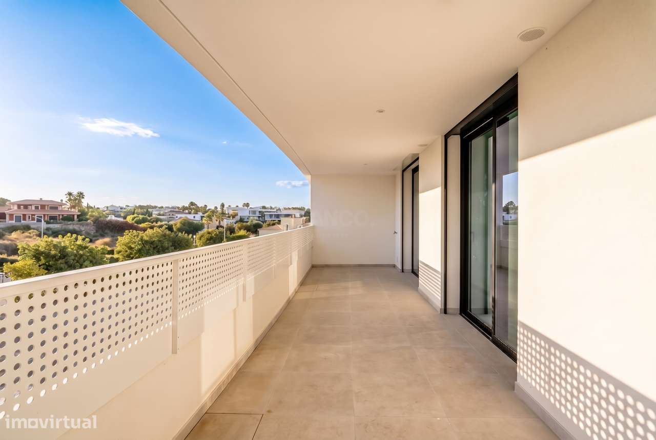 Apartamento T2 de Luxo no The Leaf — a 200 m da Praia do Porto de Mós,-12