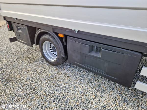 Volkswagen CRAFTER 2,0 TDI 163 KONNA SKRZYNIA 4,2M BLIŻNIAKI DO 3,5T GWARANCJA - 26