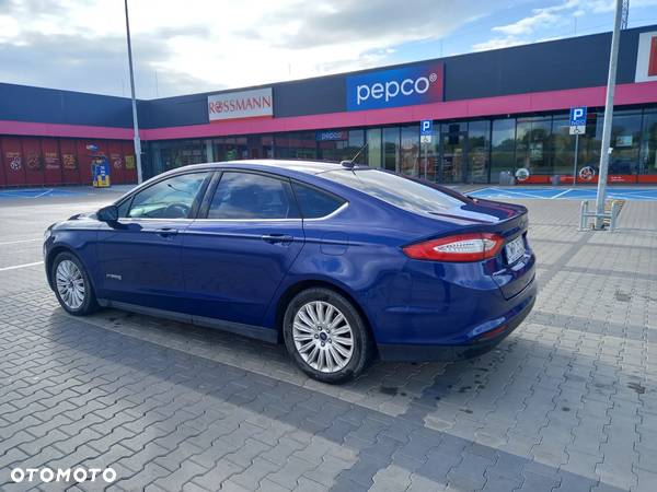 Ford Mondeo - 4