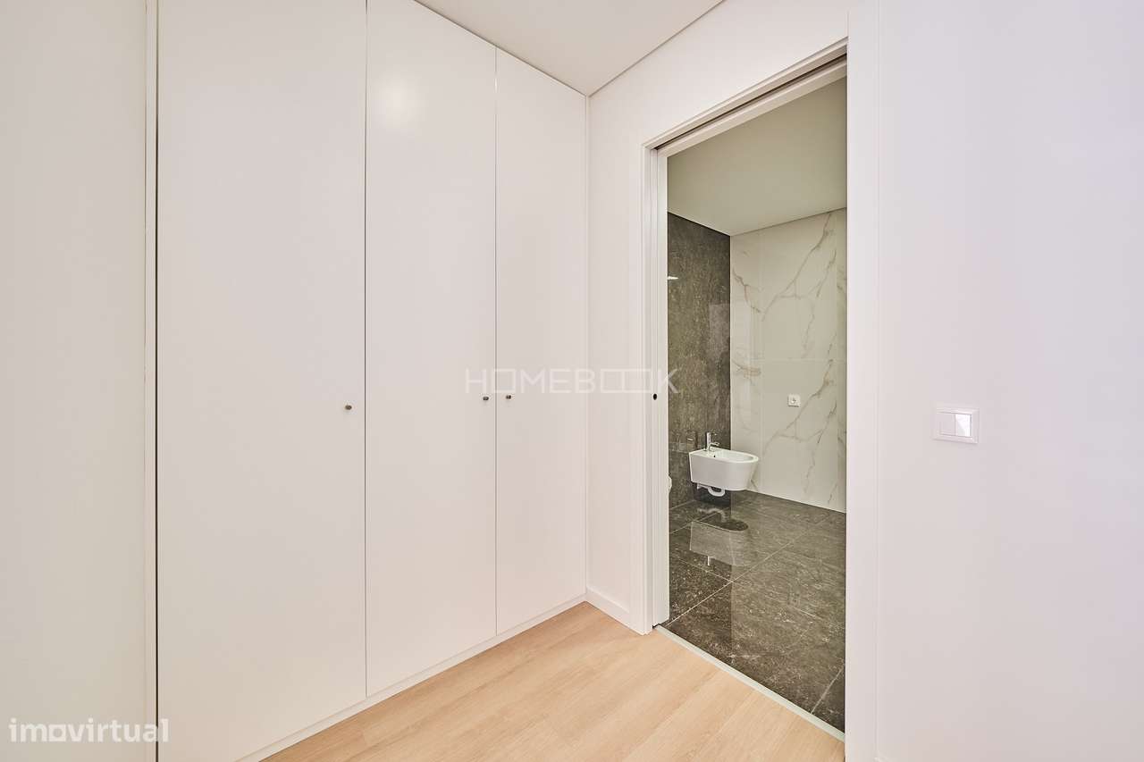 T2 no Neudel: Conforto Moderno com Vida de Bairro à Porta-9