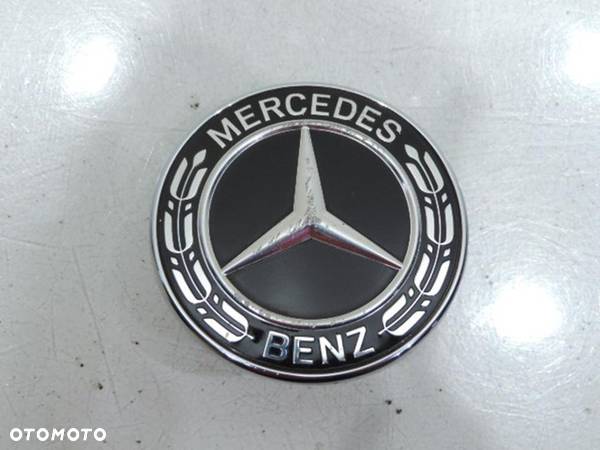 LOGO EMBLEMAT ZNACZEK MERCEDES CLA A0008171801 - 1