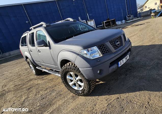 Nissan NAVARA - 1