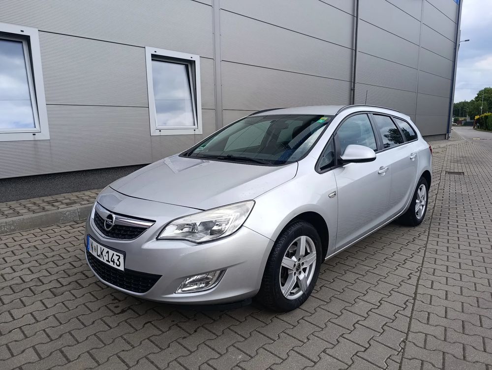 Opel Astra J (2009-2019) 1.4 Turbo 150 Jahre 2012