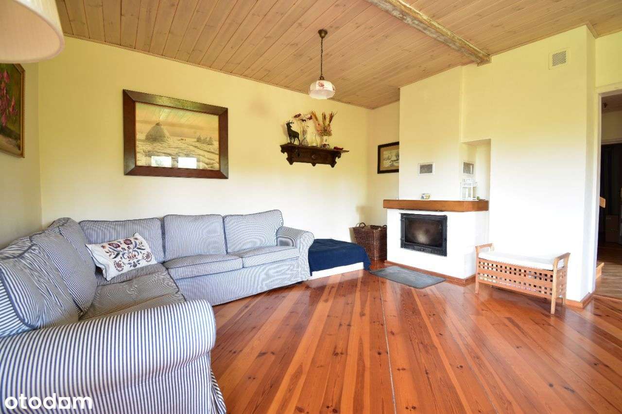 Urokliwe siedlisko Pilchy nad jeziorem Roś-5