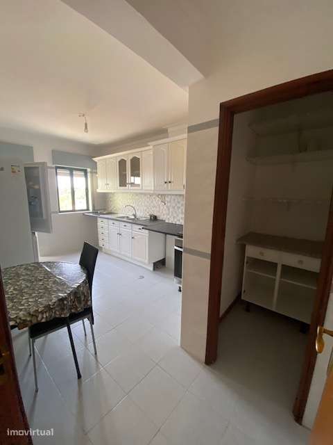 T3 - 2.º Andar - Vila Verde - Alhos Vedros.