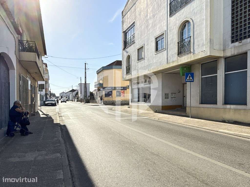 Loja P/Venda // Almeirim 33m2-11