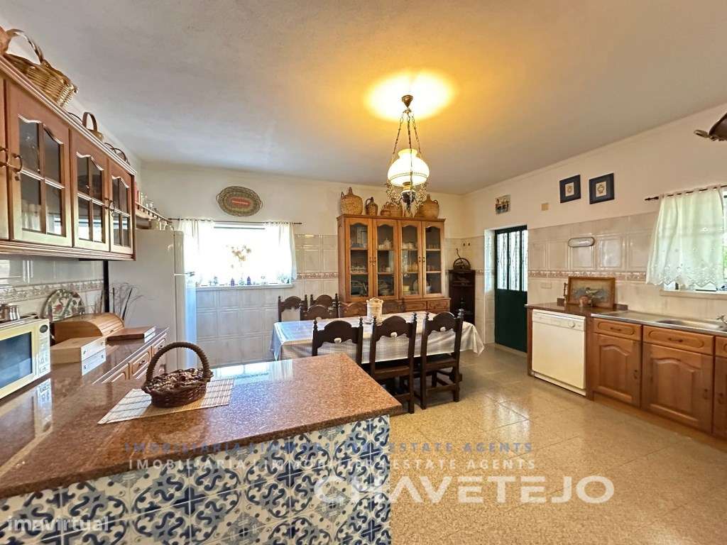 Moradia V7 com alojamento local e vistas para a Albufeira do Castel...-5