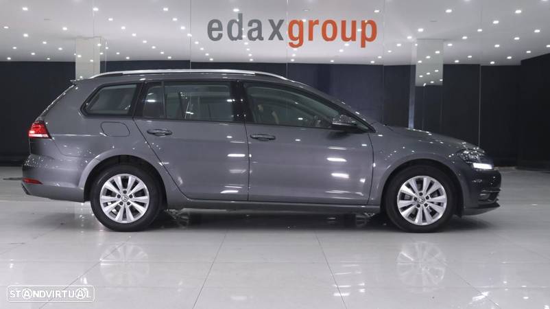 VW Golf Variant 1.6 TDi Confortline DSG - 2