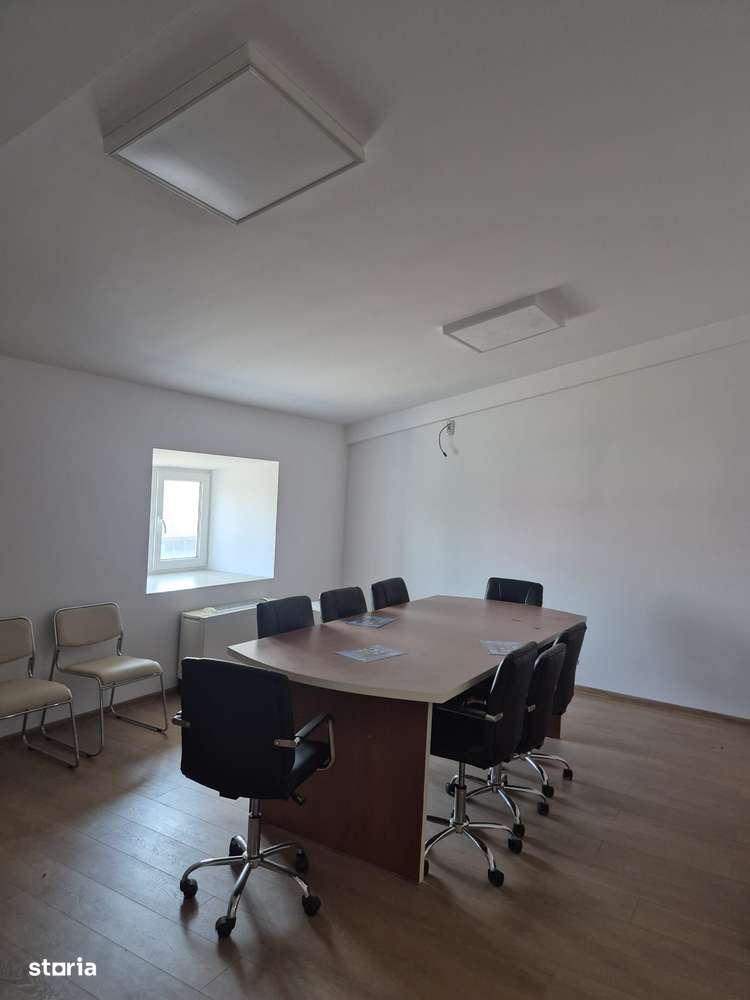 Hala 300 mp + 80 mp birouri, teren 1000 mp, mobilată - Catamarasti - Imagine principală: 3/10