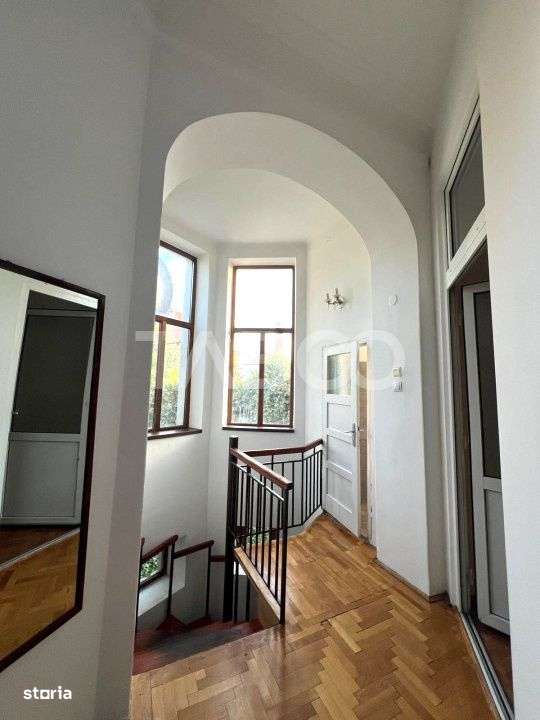 Apartament de vanzare cu 5 camere garaj zona Central din Sibiu - Imagine principală: 5/18
