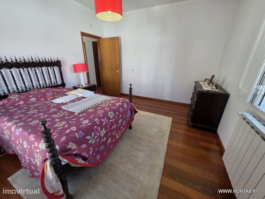 Moradia T3 Independente com Pátio  — Vila Nova, Miranda do Corvo-12