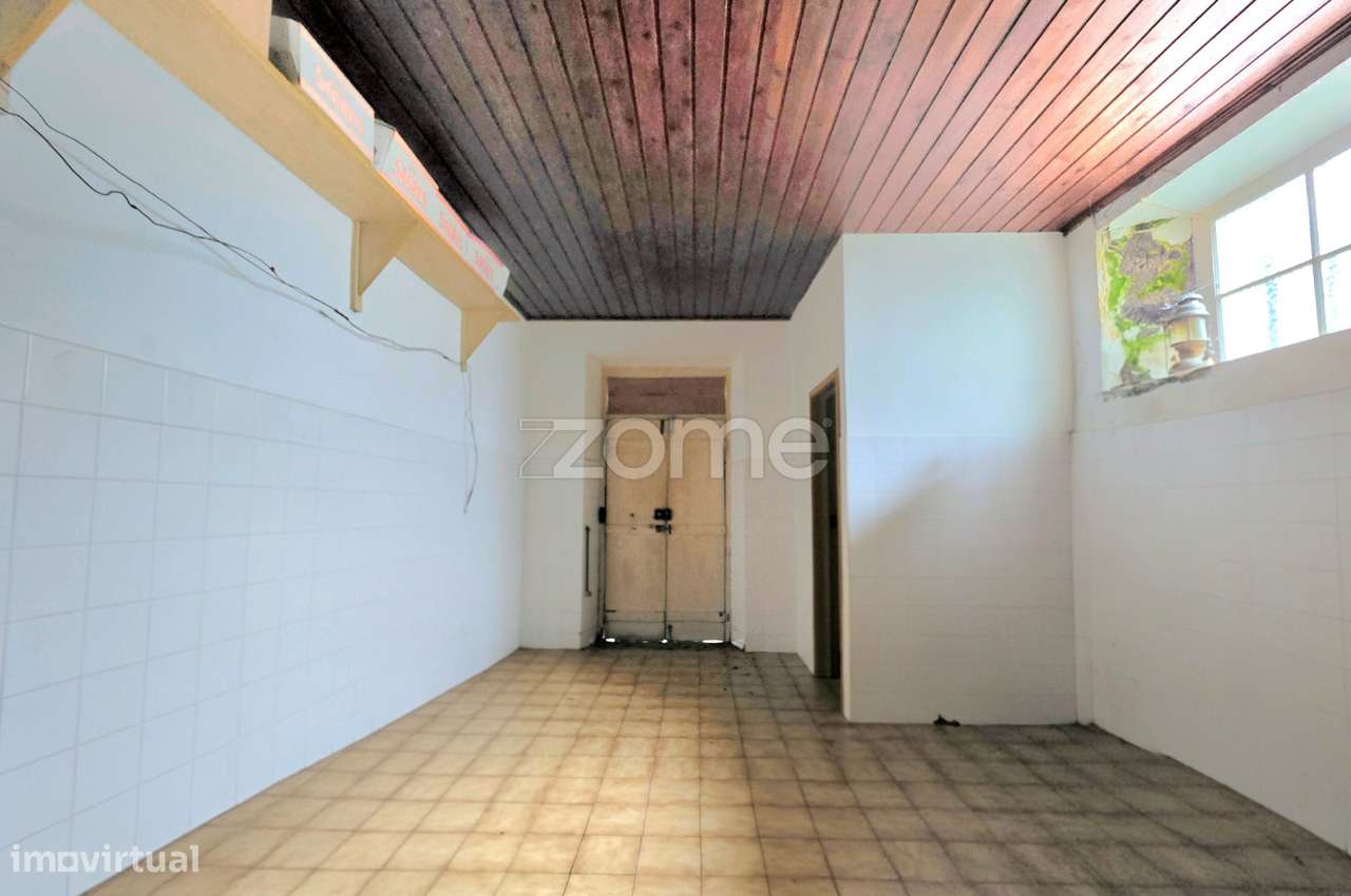 Moradia T4 com entrada lateral - Achada, Nordeste - Grande imagem: 5/25