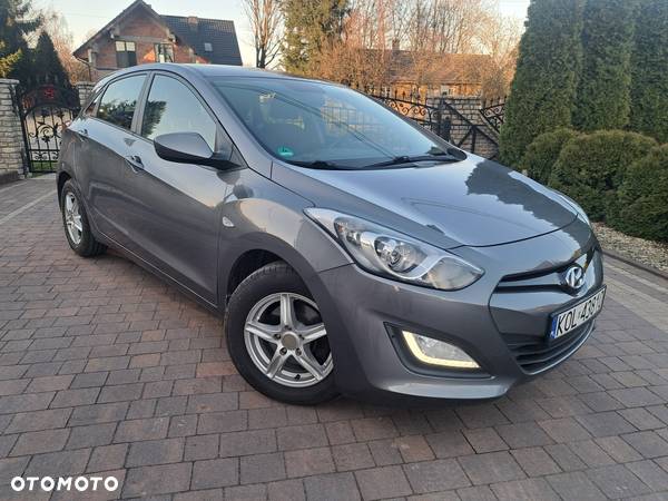 Hyundai I30 blue 1.6 CRDi Trend - 2