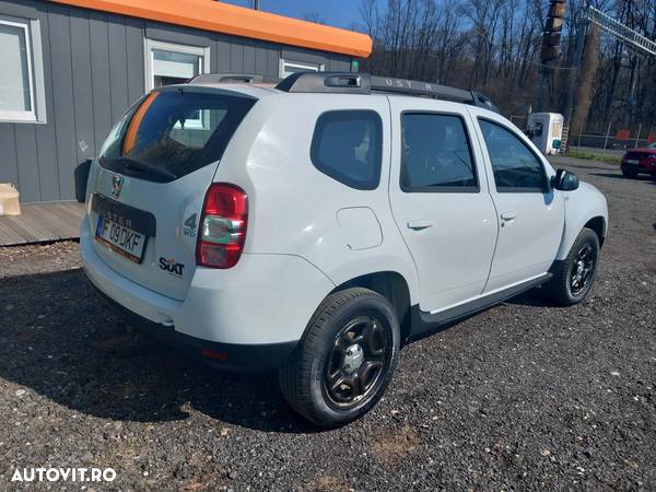 Dacia Duster 1.5 dCi 4x4 Laureate - 3