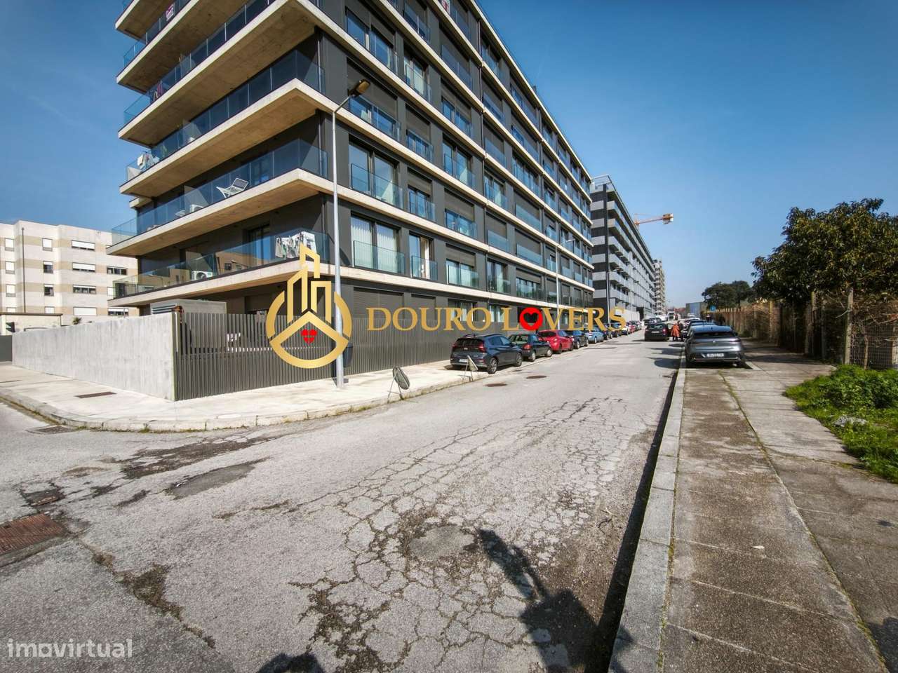 Apartamento T0 Novo – Zona dos Caulinos-13