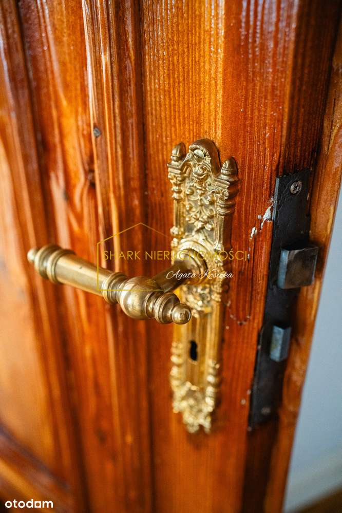 Klimatyczne mieszkanie w kamienicy w centrum!-19